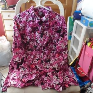 Ladies fushia pansy button front blouse size 2X